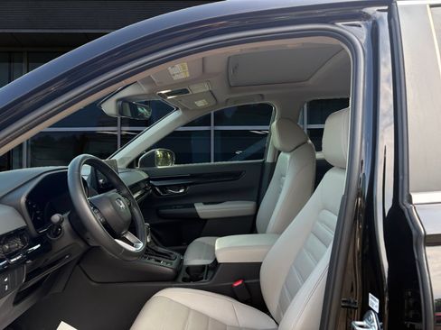 Used 2024 Honda CR-V EX-L image 2