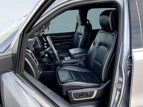 Used 2019 RAM 1500 Limited image 27