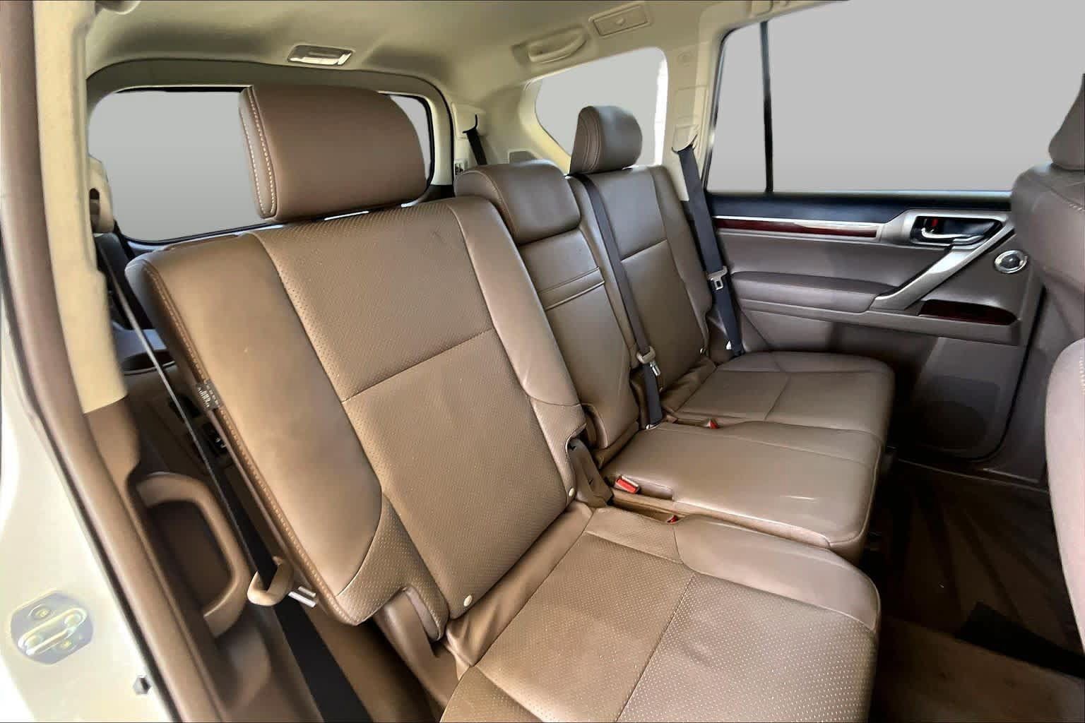 Used 2019 Lexus GX 460 Luxury AWD/4WD image 17