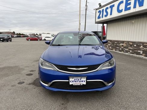Used 2015 Chrysler 200 Limited image 4