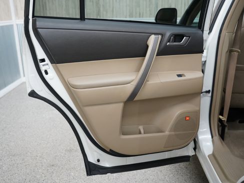 Used 2008 Toyota Highlander Sport image 34
