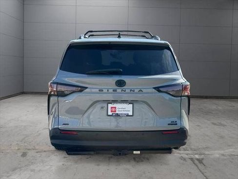 Certified 2024 Toyota Sienna XLE Woodland Edition AWD/4WD image 36