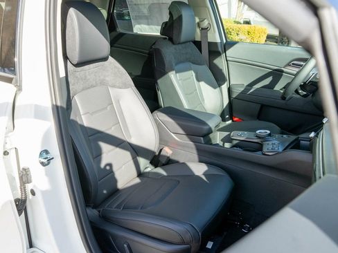 New 2026 Kia Sportage SX Prestige AWD/4WD image 9