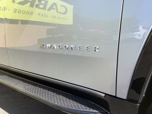 New 2023 Jeep Wagoneer Series III w/ Preferred Equipment Group image 49