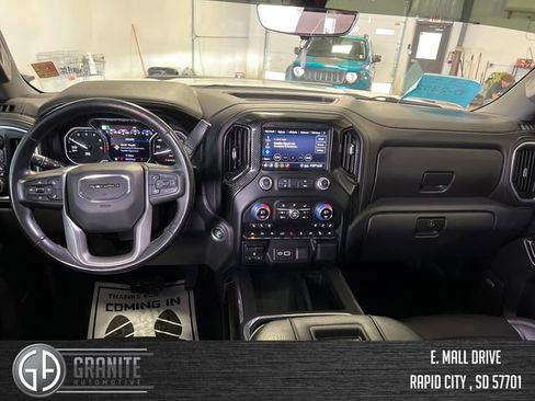 Used 2020 GMC Sierra 1500 Denali w/ Denali Ultimate Package AWD/4WD image 13