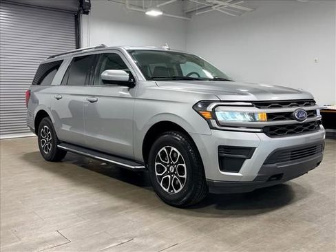Certified 2023 Ford Expedition Max XLT image 2