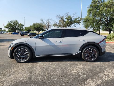 New 2025 Kia EV6 Light w/ Light LR Technology Package image 4