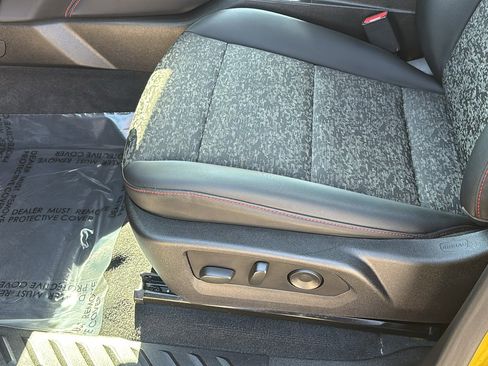 Used 2023 Chevrolet Colorado Z71 w/ Z71 Convenience Package 2 image 23