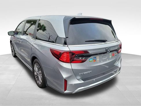 Used 2025 Honda Odyssey Touring image 15