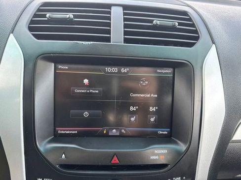 Used 2014 Ford Explorer XLT w/ Equipment Group 202A AWD/4WD image 19