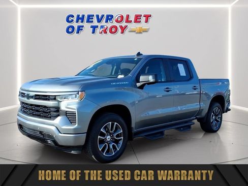 Used 2024 Chevrolet Silverado 1500 RST w/ Convenience Package II AWD/4WD image 4