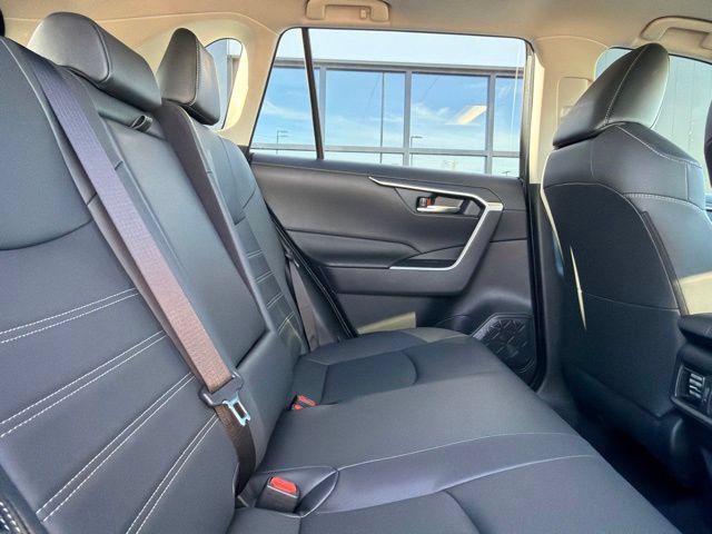 Used 2025 Toyota RAV4 XLE Premium w/ Weather Package AWD/4WD image 15