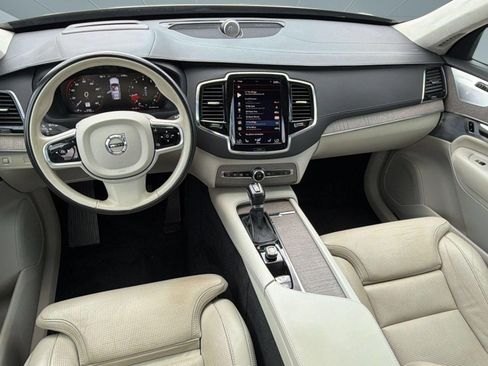 Used 2022 Volvo XC90 T6 Inscription w/ Lounge Package AWD/4WD image 15