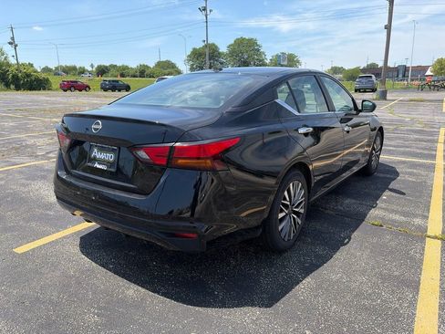 Used 2025 Nissan Altima 2.5 SV FWD image 5