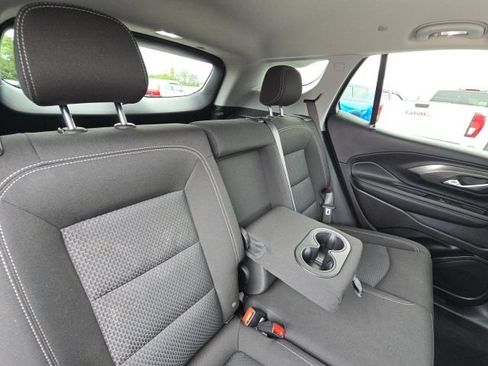 Used 2024 GMC Terrain SLE w/ Driver Convenience Package AWD/4WD image 16