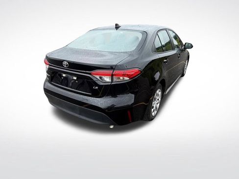 Used 2025 Toyota Corolla LE FWD image 5