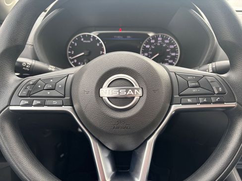 Used 2025 Nissan Sentra SV image 25