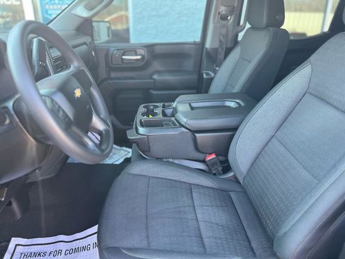 Used 2024 Chevrolet Silverado 1500 Custom image 12