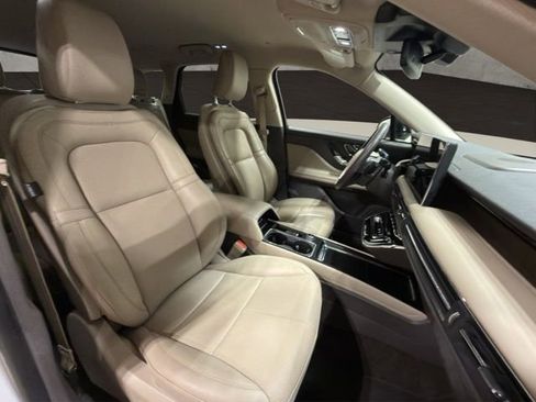 Used 2023 Lincoln Corsair Reserve image 19