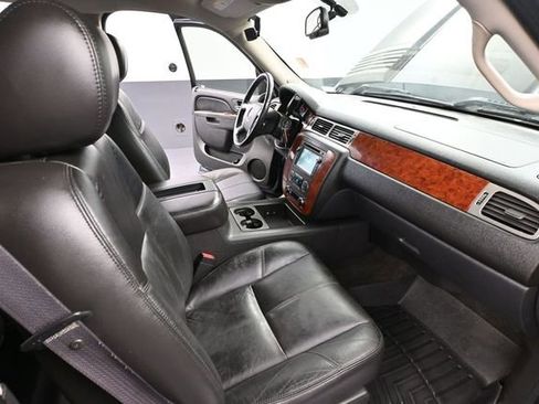Used 2010 Chevrolet Silverado 2500 LTZ w/ LTZ Plus Package AWD/4WD image 46