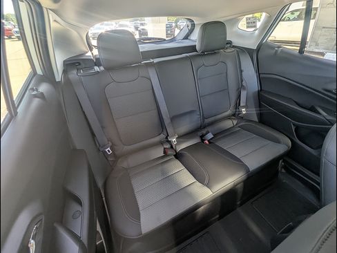 New 2026 Chevrolet Trax LT w/ Driver Confidence Package FWD image 14