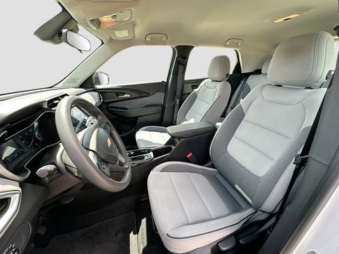 Used 2022 Chevrolet TrailBlazer LS FWD image 19