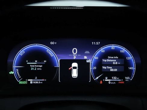 Certified 2025 Toyota Crown Signia AWD/4WD image 23