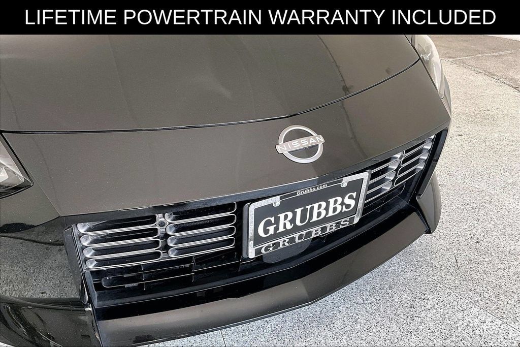 Used 2025 Nissan Z Performance w/ Floor Mat Package RWD image 36