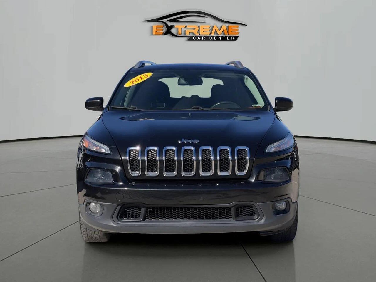 Used 2015 Jeep Cherokee Latitude w/ Cold Weather Group AWD/4WD image 9