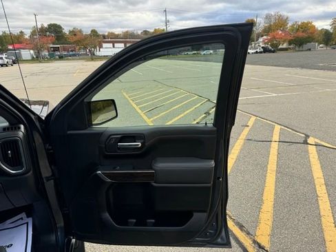 Used 2021 GMC Sierra 1500 SLE w/ Snow Plow Prep Package AWD/4WD image 12