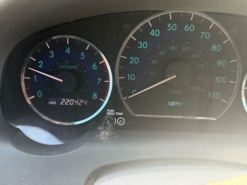 Used 2006 Toyota Sienna LE image 9