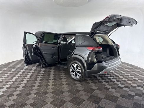 Certified 2021 Nissan Rogue SV image 16