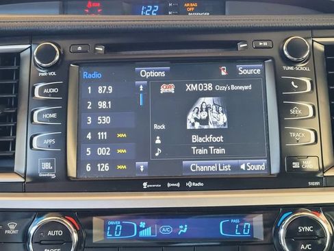 Certified 2019 Toyota Highlander Limited w/ Carpet Mat Package (TMS) AWD/4WD image 24