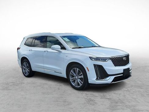 Certified 2023 Cadillac XT6 Premium Luxury w/ Platinum Package AWD/4WD image 3