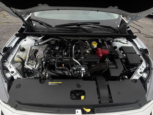 Used 2025 Nissan Sentra SV FWD image 31
