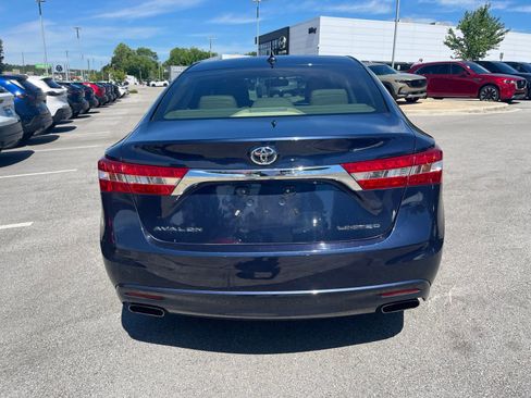 Used 2015 Toyota Avalon Limited FWD image 4