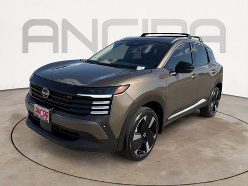Used 2026 Nissan Kicks SR FWD image 7
