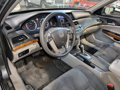 Used 2011 Honda Accord EX image 12