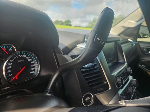 Used 2019 Chevrolet Tahoe Premier w/ RST 6.2L Performance Edition AWD/4WD image 24