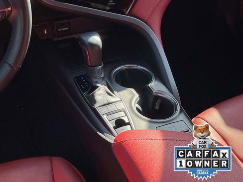 Used 2022 Toyota Camry XSE image 14