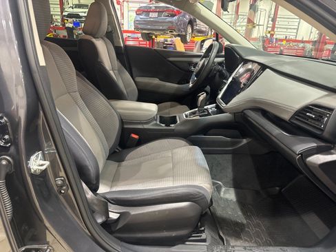 Used 2022 Subaru Outback Premium AWD/4WD image 46