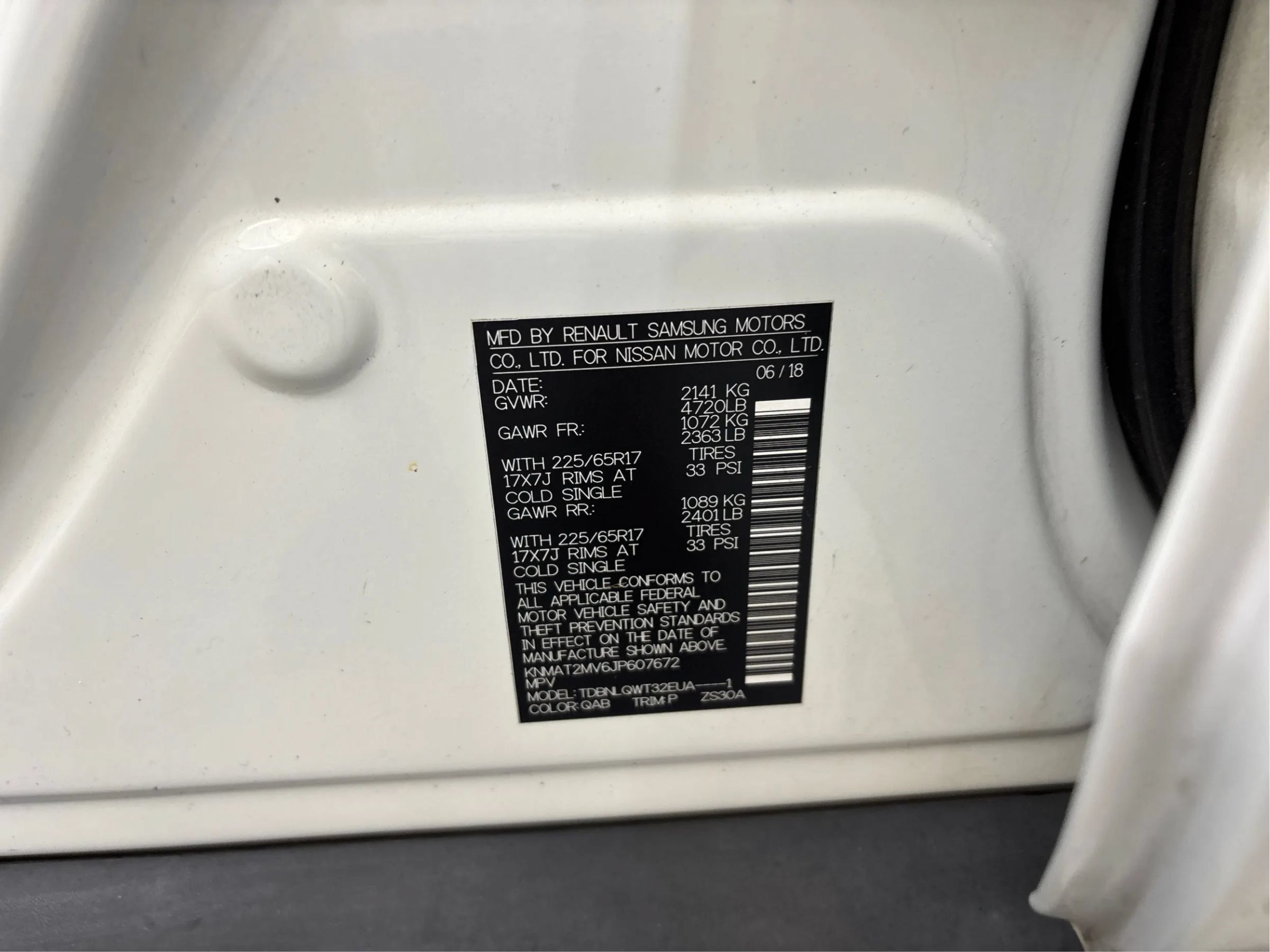 Used 2018 Nissan Rogue SV AWD/4WD image 27