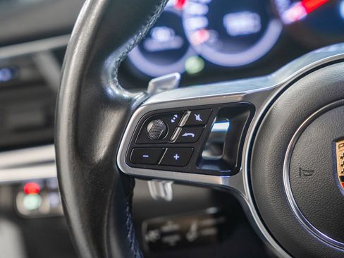 Used 2018 Porsche Panamera 4 w/ Premium Package Plus image 34