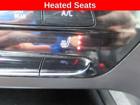 Certified 2022 Buick Envision Essence w/ Sport Touring Package AWD/4WD image 17