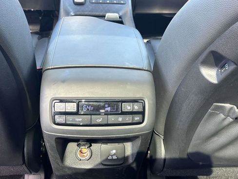 Used 2024 Hyundai Palisade Limited image 11