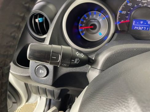 Used 2009 Honda Fit Sport image 12