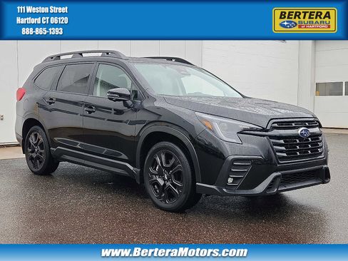 Used 2023 Subaru Ascent Onyx Edition Limited image 1