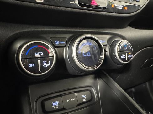 Used 2023 Hyundai Venue SEL w/ Cargo Package FWD image 27