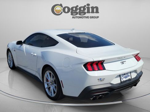 Used 2024 Ford Mustang GT Premium image 2
