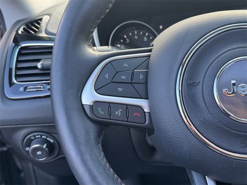 Certified 2019 Jeep Compass Limited image 16